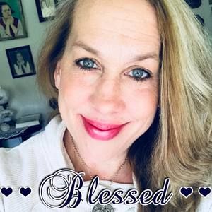 Meet your Posher, Deanna